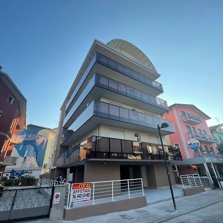 Woody Green Penthouse Sea View - Agenzia Cocal 카오를레 외부 사진
