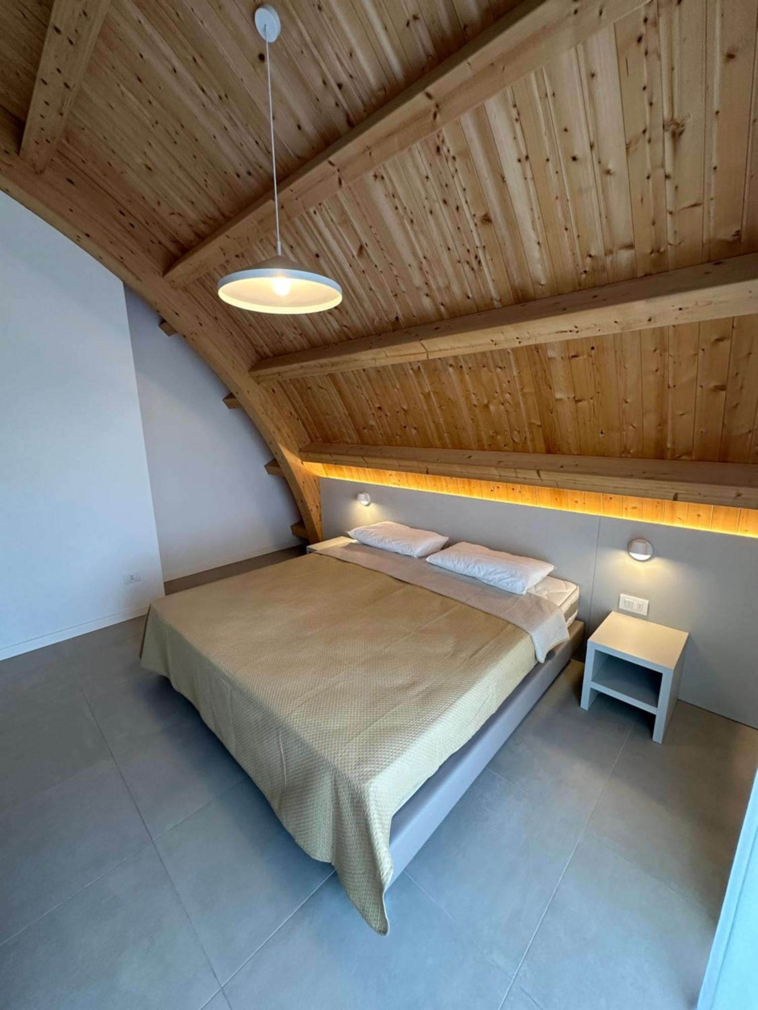 Woody Green Penthouse Sea View - Agenzia Cocal 카오를레 외부 사진