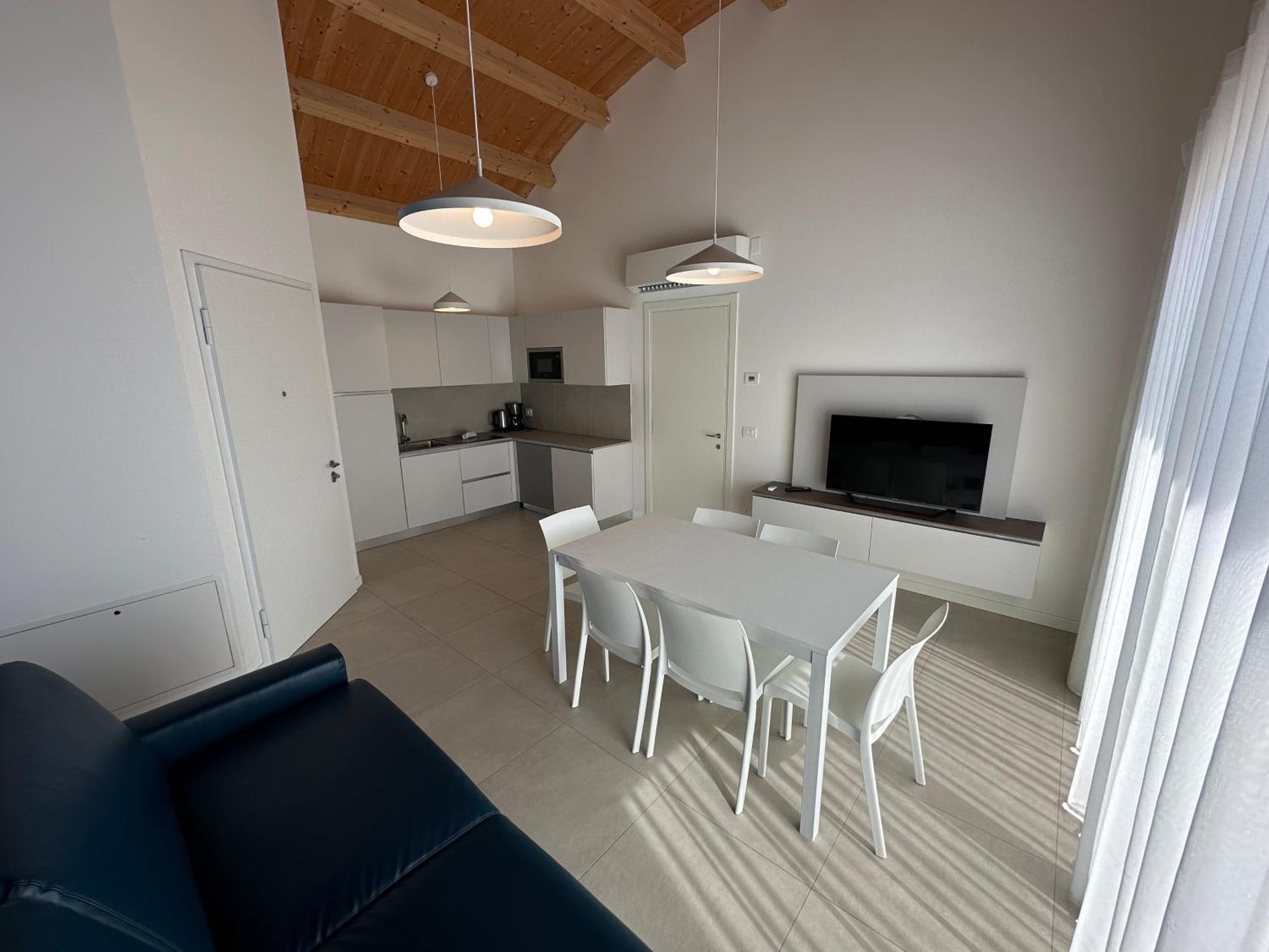 Woody Green Penthouse Sea View - Agenzia Cocal 카오를레 외부 사진